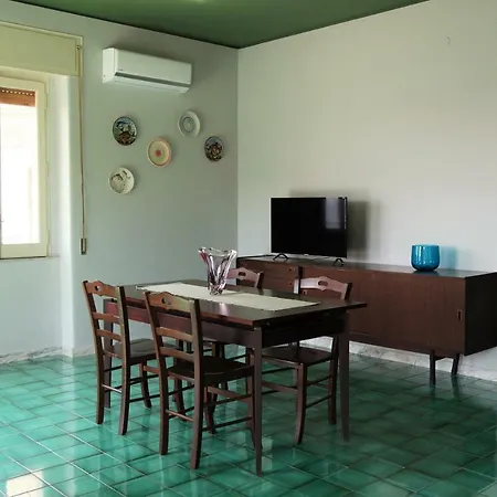 La Casa Sul Golfo アパート カーポ・ムリーニ